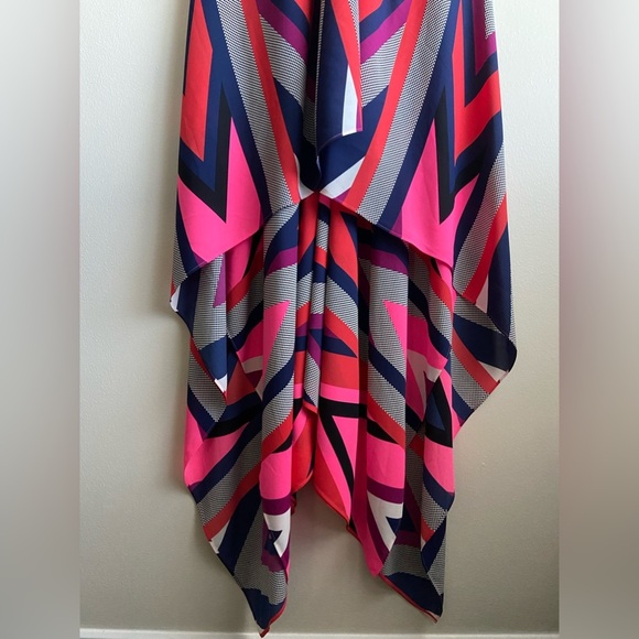 Asymmetrical halter low back Dress colour block high low hem - Picture 6 of 16